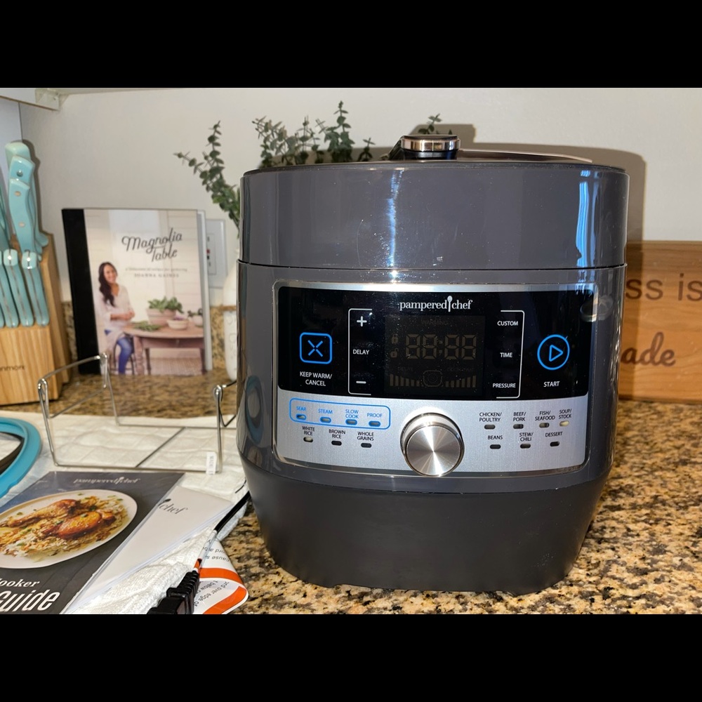 Pampered Chef Quick Cooker - Thumbnail 3